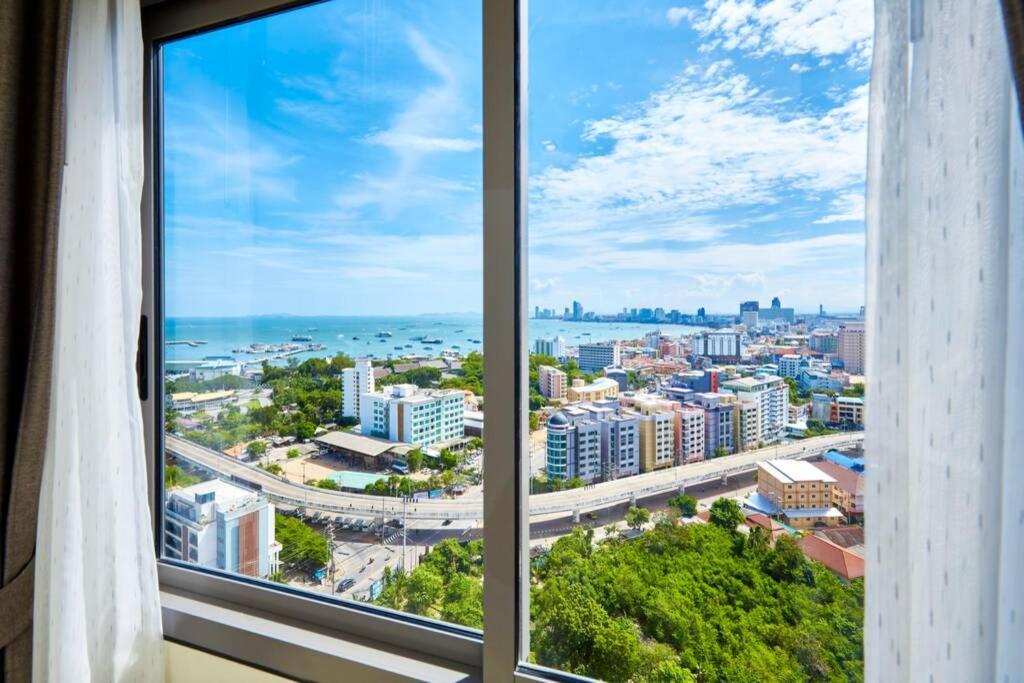 Unixx By Tech Apartment Pattaya Phòng bức ảnh